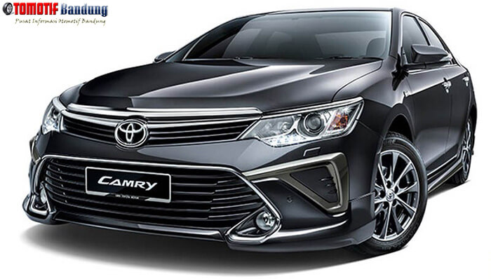 Eksterior Toyota Camry 2018