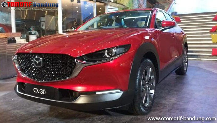 Kasat Mata Mirip, Ini Bedanya Mazda CX-3 dengan CX-30