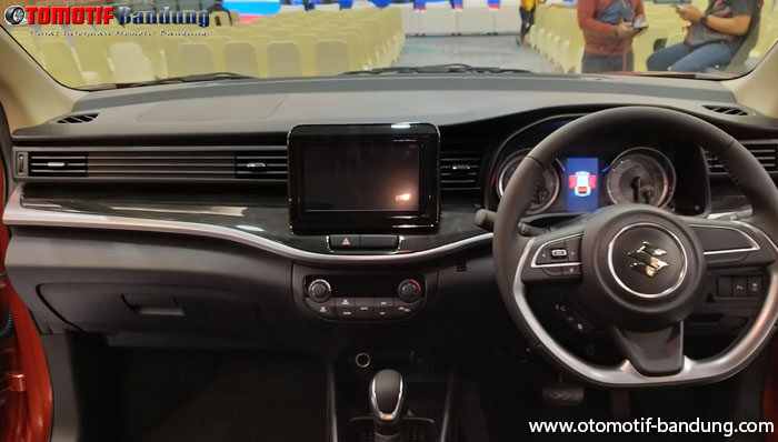 Ada yang Harus Anda Ketahui dari Suzuki XL7