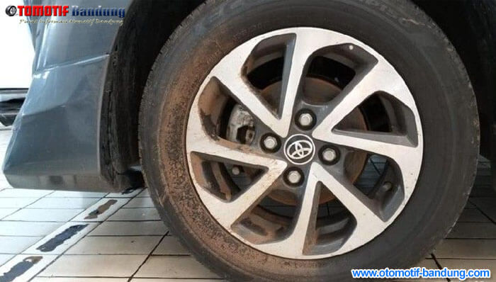 Ban Terlalu Sering di Semir Jadi Berbahaya Waspada!