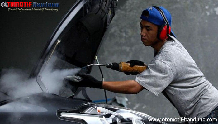 Cara Agar Tikus Ogah Bersarang di Mobil