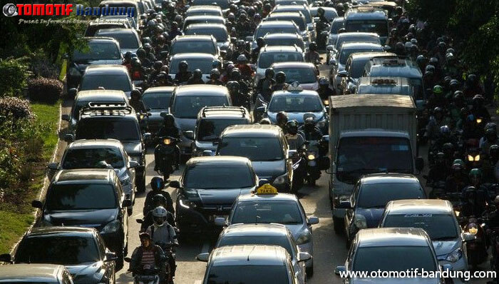 Kota Termacet Dunia, Peringkat Jakarta Turun tapi Macet Tak Berkurang