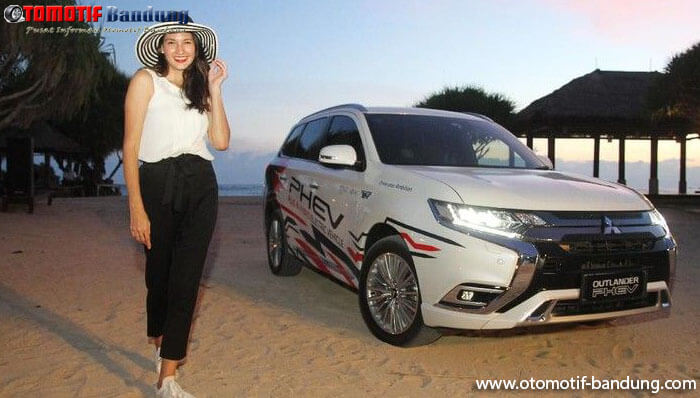 Nadine Chandrawinata Traveller yang Doyan Offroad