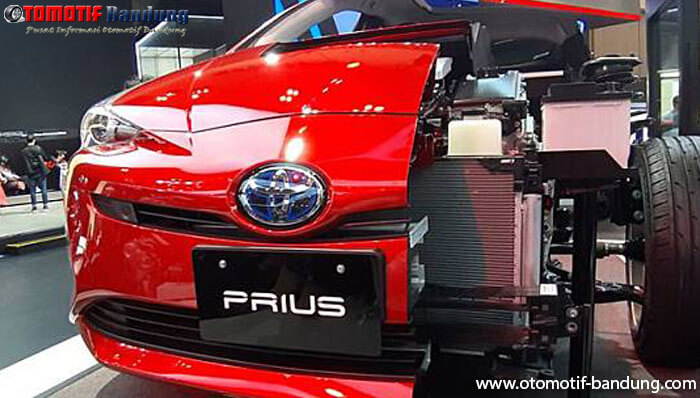 Toyota-Panasonic Gandengan, Produksi Baterai Mobil Listrik