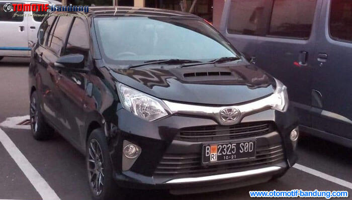 Viral Pemobil Pukul Sopir Ambulans